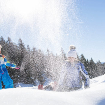 Schneespaß in Meransen im Winter